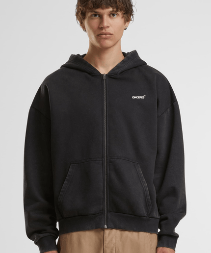 Essential Zip Hoodie - Schwarz - Onceres™