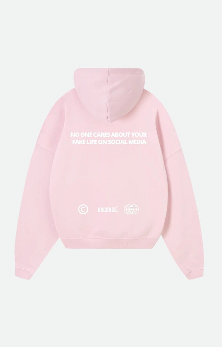 No one cares about your fake life - Onceres™