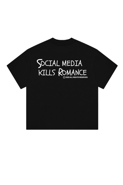 SOCIAL MEDIA KILLS ROMANCE - Onceres™