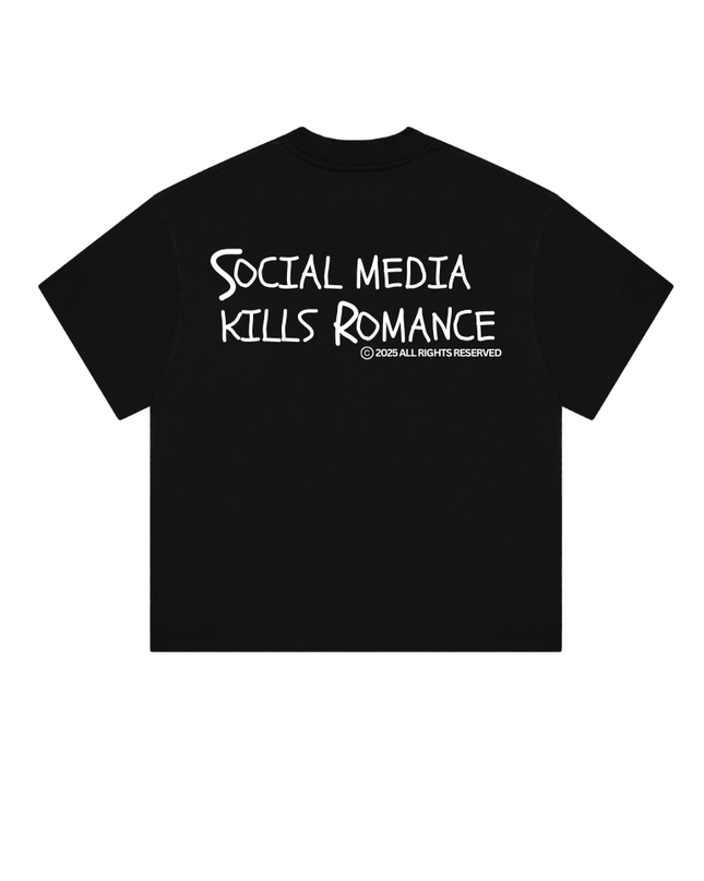 SOCIAL MEDIA KILLS ROMANCE - Onceres™