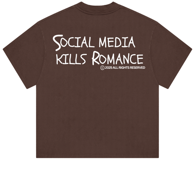 Social Media Kills Romance - Onceres™