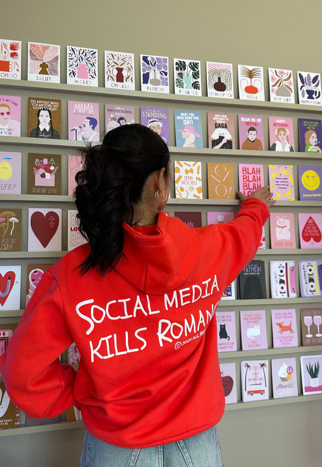 social media kills romance - Onceres™