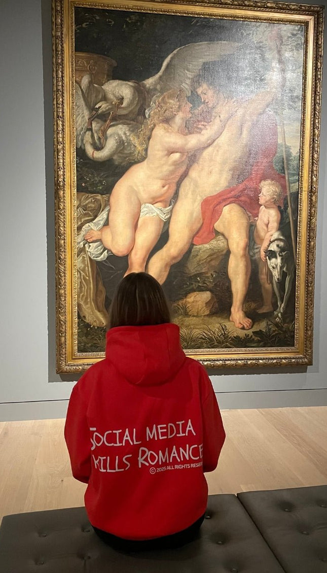 social media kills romance - Onceres™