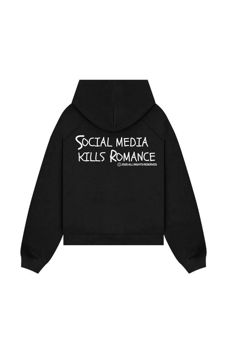 social media kills romance - Onceres™